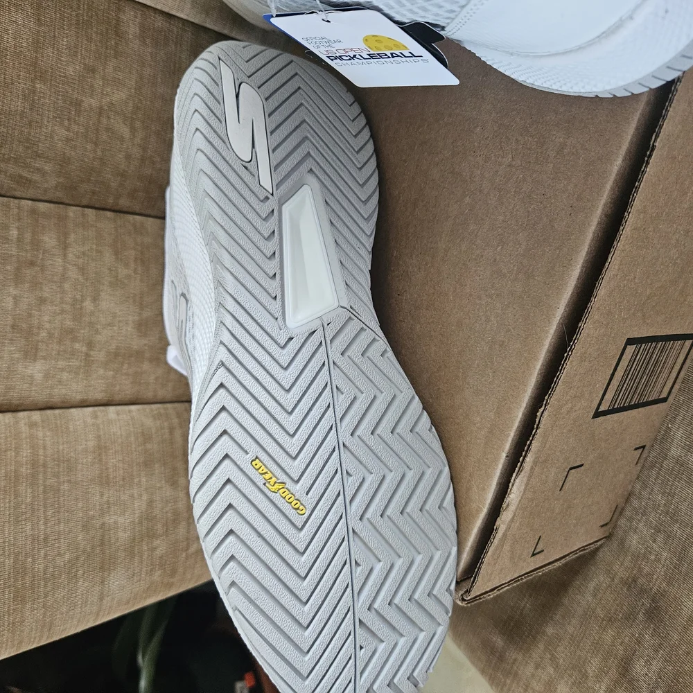 Skechers White Pickleball Sneakers Sz10. NWT - Picture 6 of 10